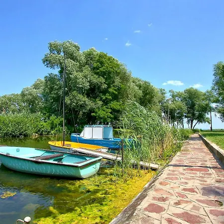 度假居 Holiday Balaton H353 *